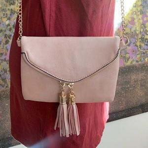 3/$15 Adorable blush pink crossbody bag 👛